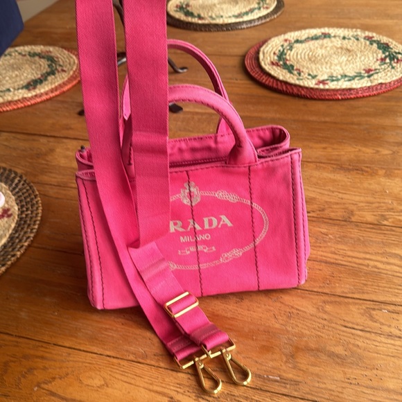 Beautiful authentic pink Prada bag - Picture 9 of 10